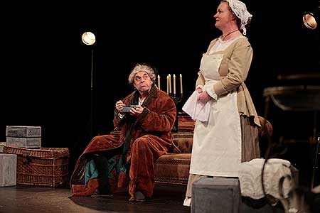 Miroslav Táborský a Kateřina Holánová v komedii Casanova a Žofie K., foto: Zbyněk Hozák